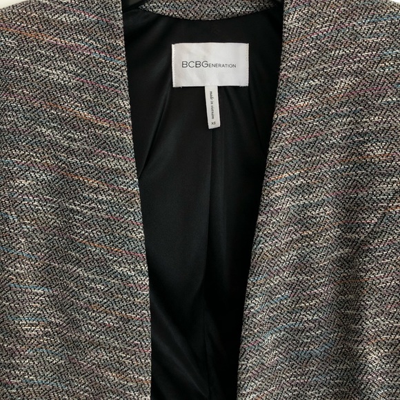 BCBG Open Front Essential Blazer - Picture 2 of 4